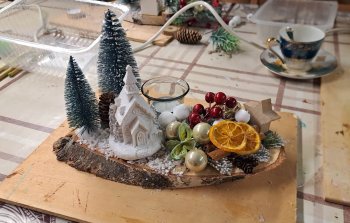 Vianočné aranžmány na dreve